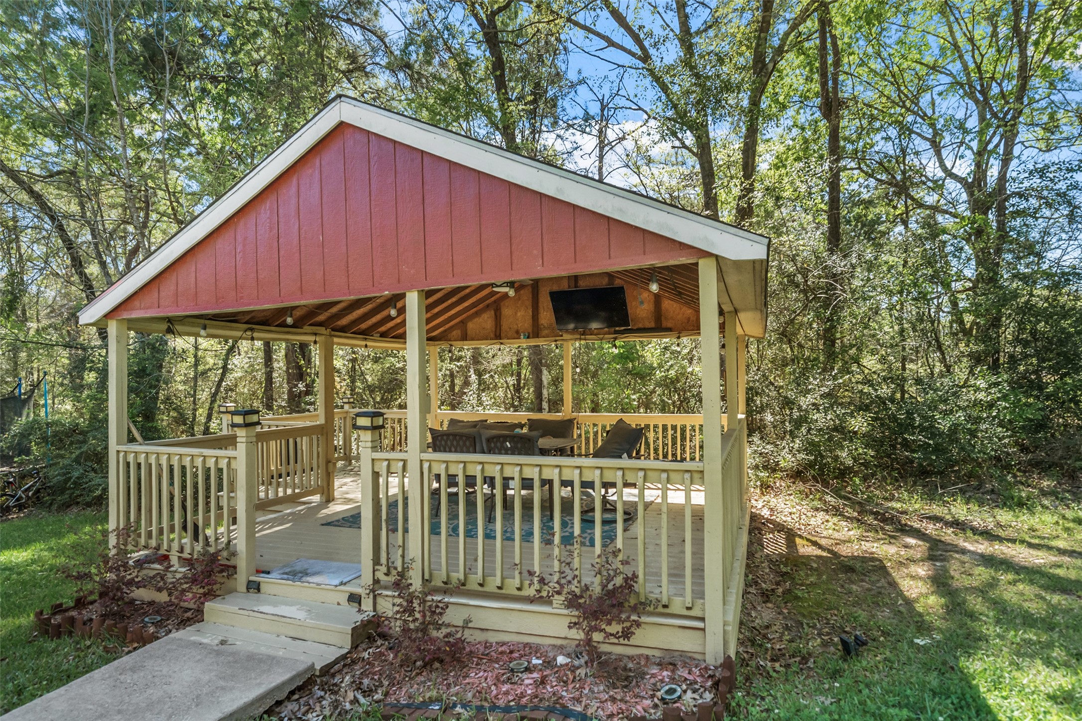 159 Saddle Surrey Road Coldspring, TX 77331 - Photo 12 of 20 Gazebo