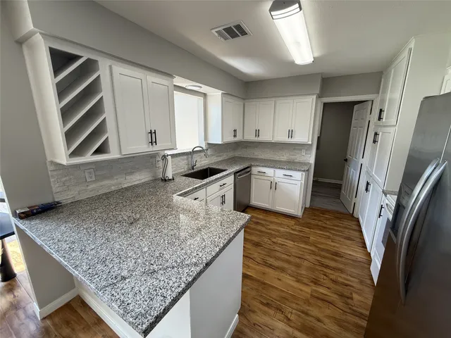 $2,850 | 10031 Haddington Drive, Houston, TX 77080