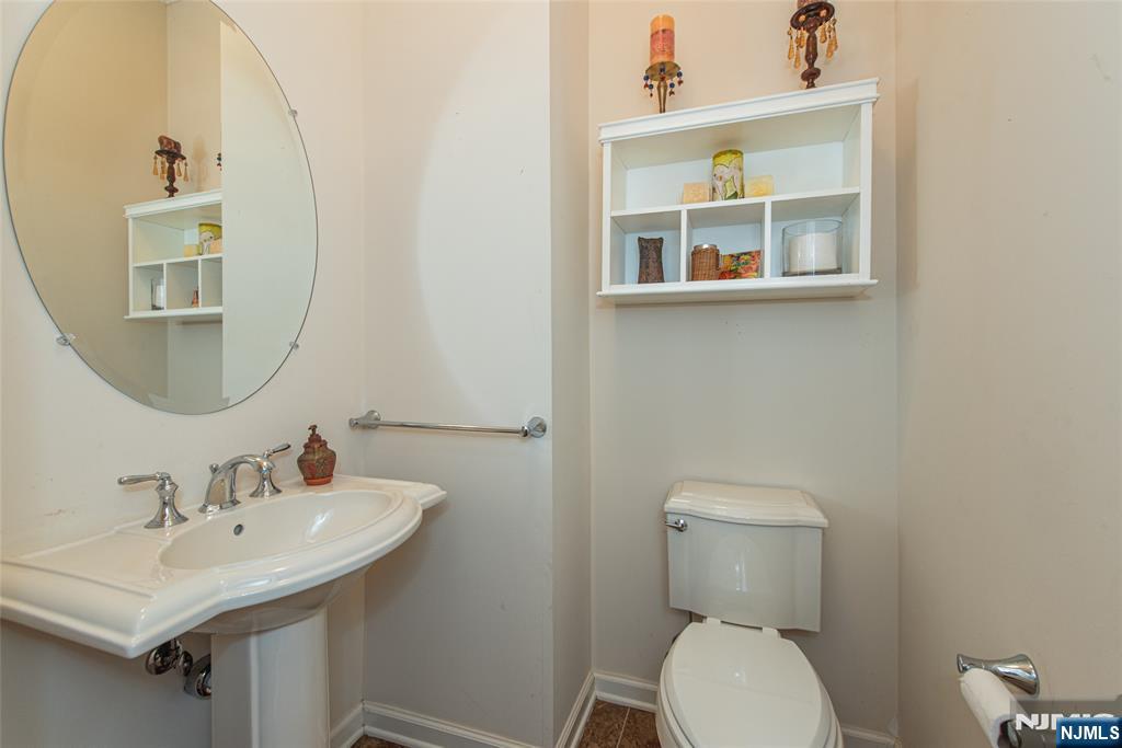 2 Harrison Way Mount Arlington, NJ 07856 - Photo 6 of 42