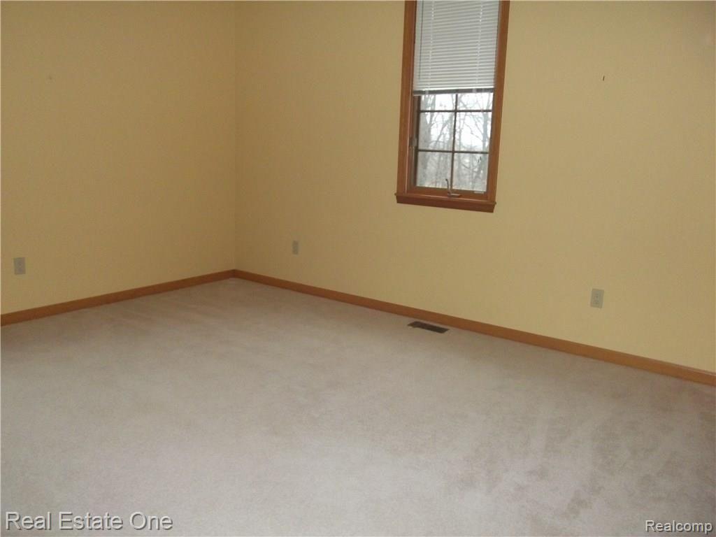 3306 West Sutton Road Lapeer, MI 48446 - Photo 22 of 32 Gallery Image 22