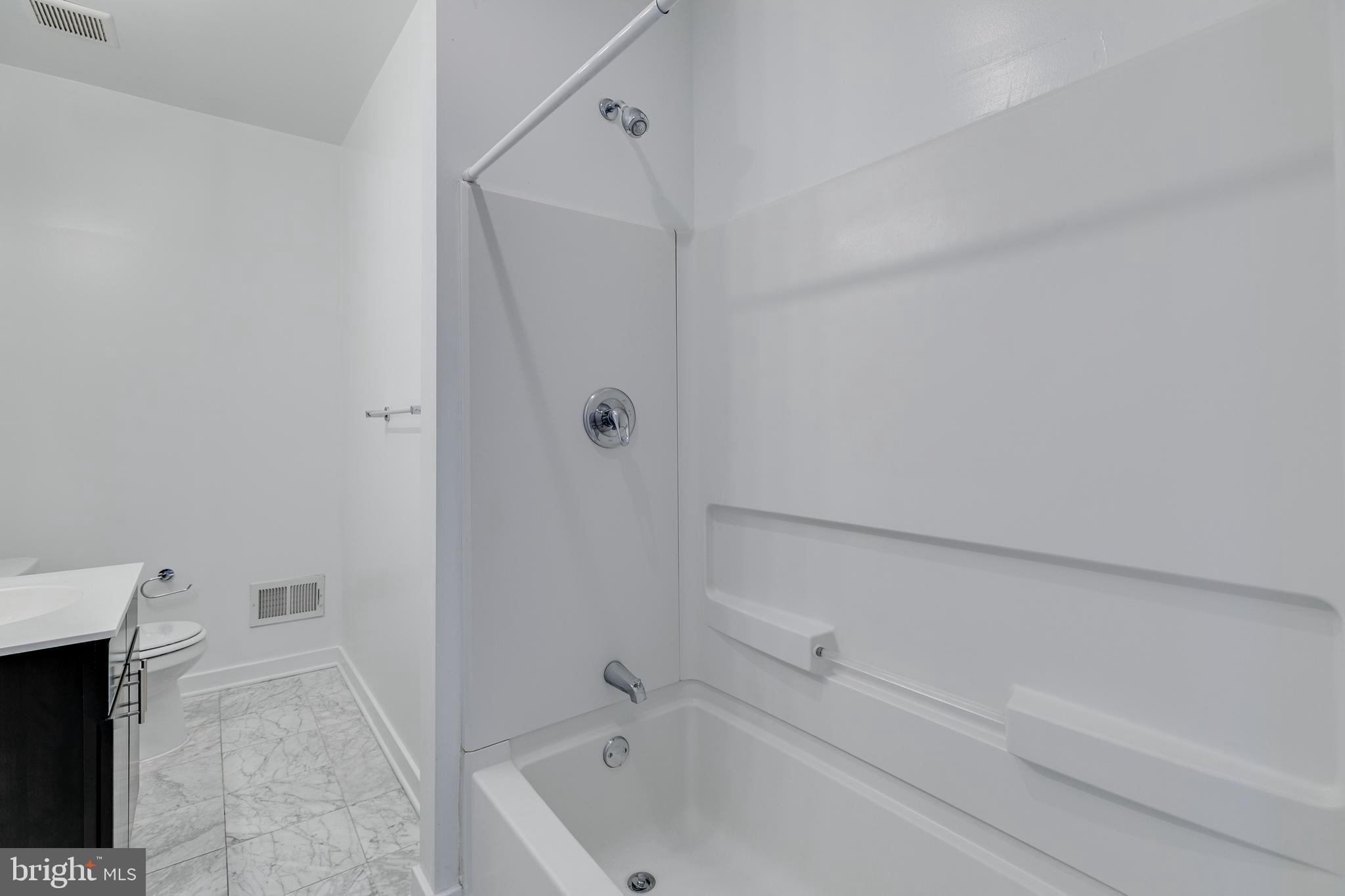 228 West George Street, Unit 218 Philadelphia, PA 19123 - Photo 17 of 56