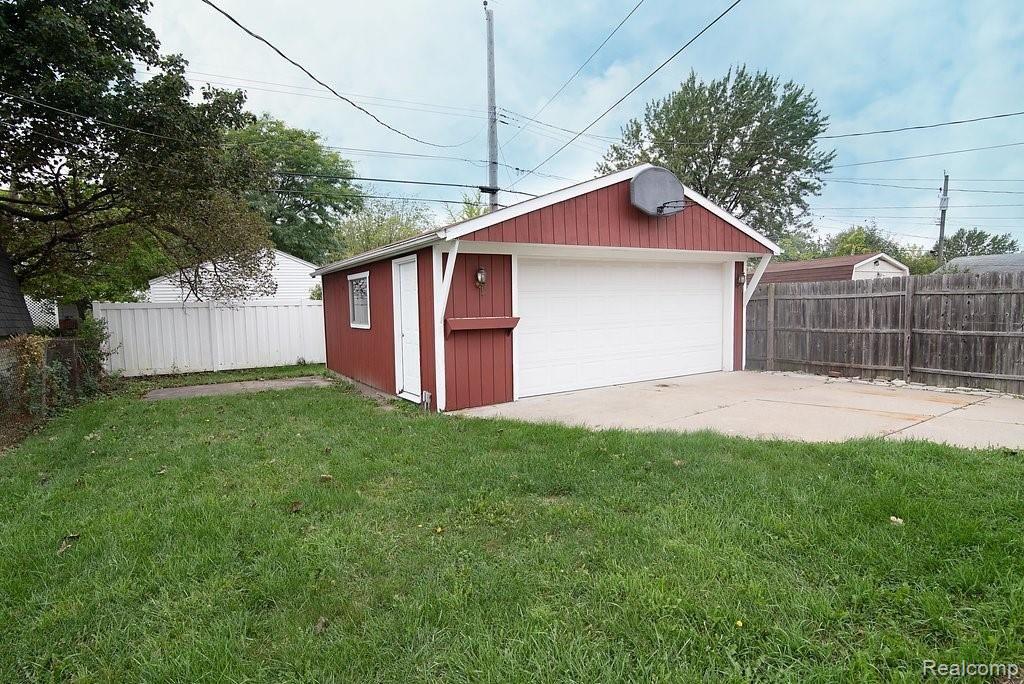 25862 Reeck Road Woodhaven, MI 48183 - Photo 4 of 20