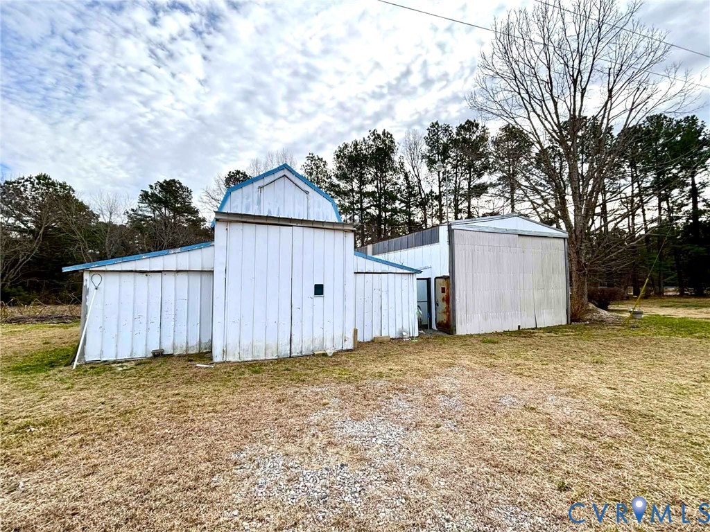 6405 Anderson Mill Road Sutherland, VA 23885 - Photo 3 of 33 Gallery Image 3