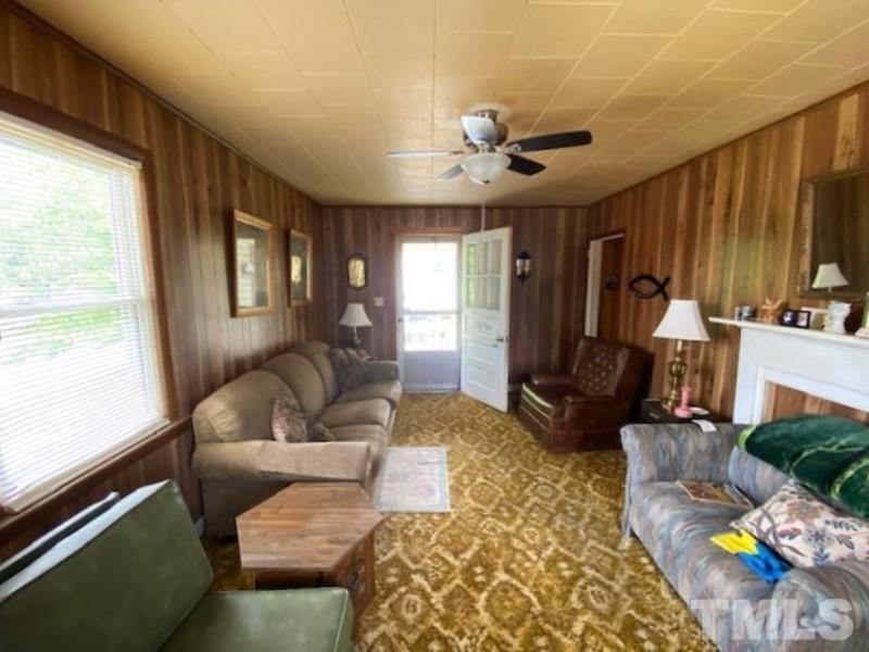 307 Edgar Street Roxboro, NC 27573 - Photo 2 of 9