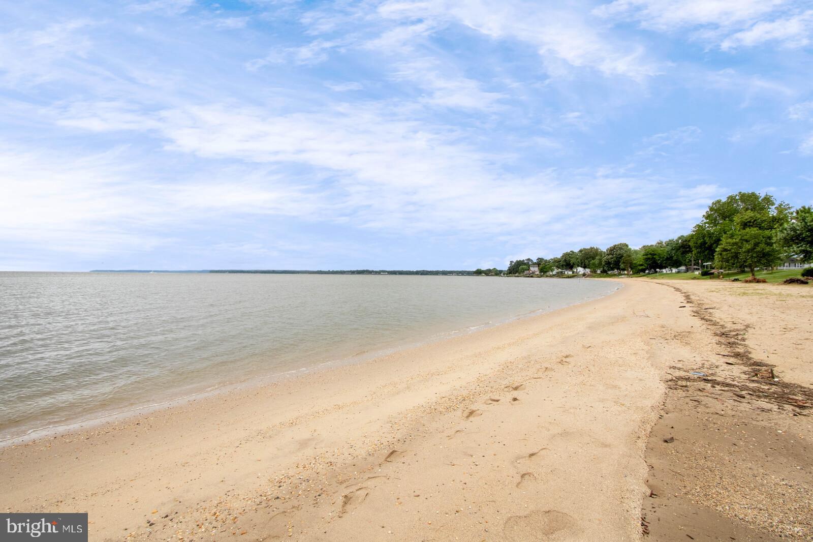 219 Rolando Drive Colonial Beach, VA 22443 - Photo 41 of 43 Potomac Westmoreland Shores private beach.