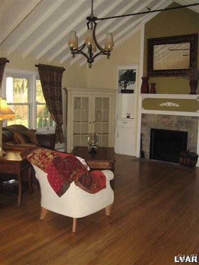 41 Bridle Path Road Bethlehem, PA 18017 - Photo 6 of 11 Gallery Image 6