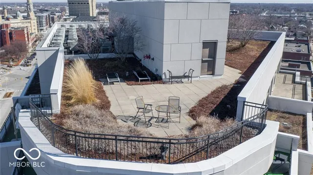 $719,000 | 333 Massachusetts Avenue, Unit 405, Indianapolis, IN 46204