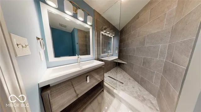 $719,000 | 333 Massachusetts Avenue, Unit 405, Indianapolis, IN 46204