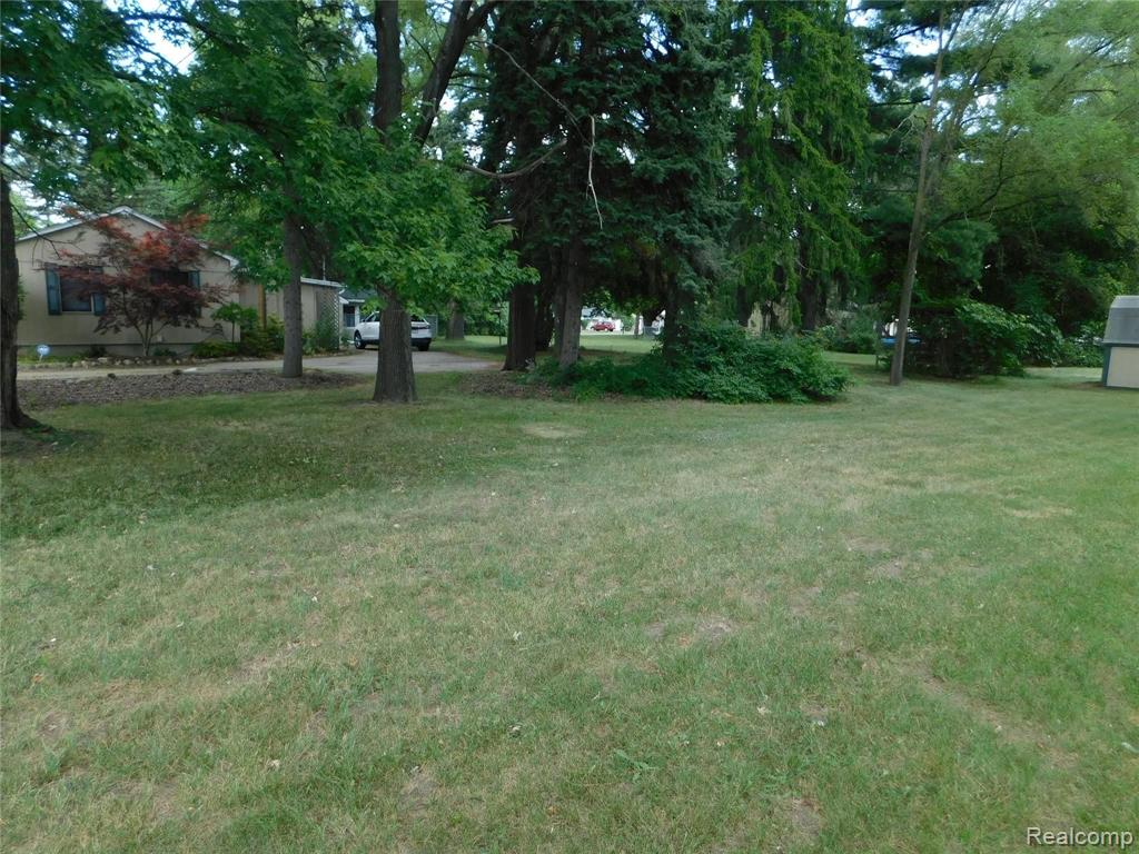 3851 John R Road Rochester Hills, MI 48307 - Photo 4 of 15
