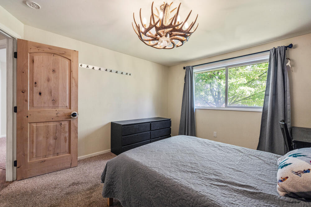 1375 Pine Grove Road Klamath Falls, OR 97603 - Photo 31 of 57 31