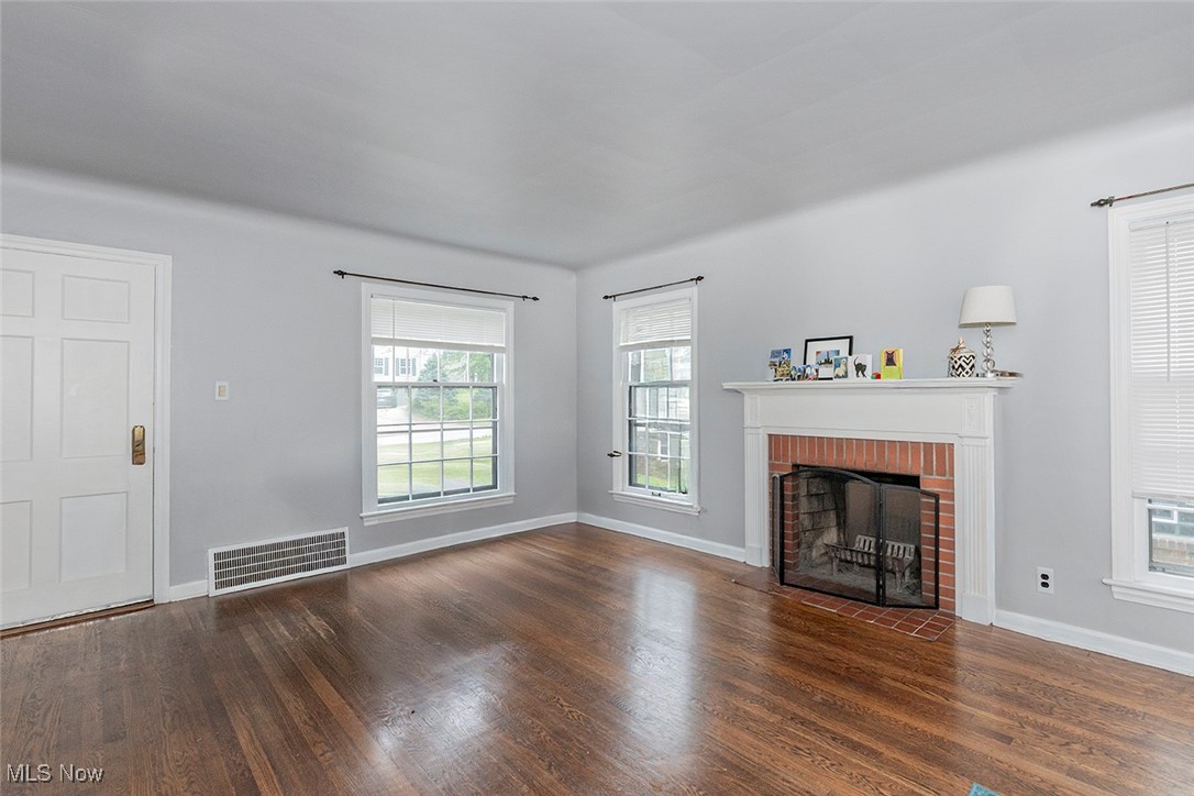 2290-2292 South Overlook Road Cleveland, OH 44106 - Photo 14 of 34 Gallery Image 14