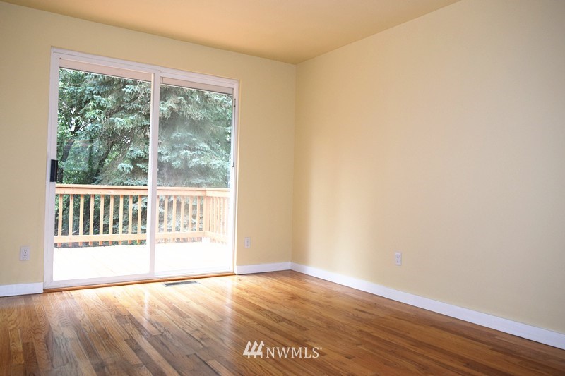 853 Hoquiam Avenue Northeast Renton, WA 98059 - Photo 16 of 22 Gallery Image 16