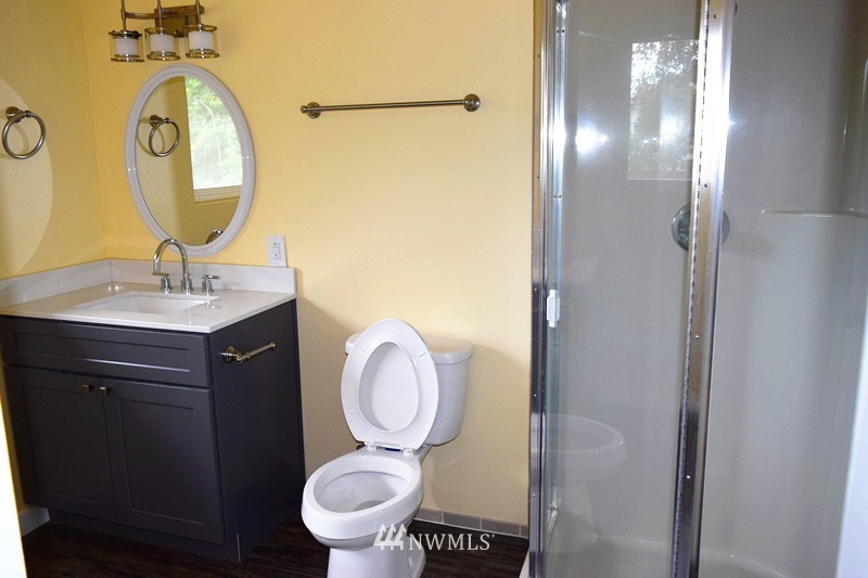 853 Hoquiam Avenue Northeast Renton, WA 98059 - Photo 19 of 22 Gallery Image 19