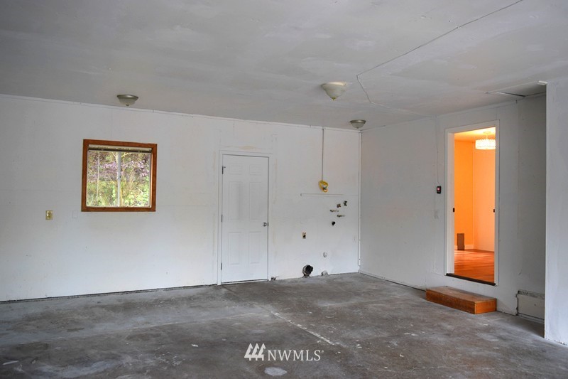 853 Hoquiam Avenue Northeast Renton, WA 98059 - Photo 20 of 22 Gallery Image 20