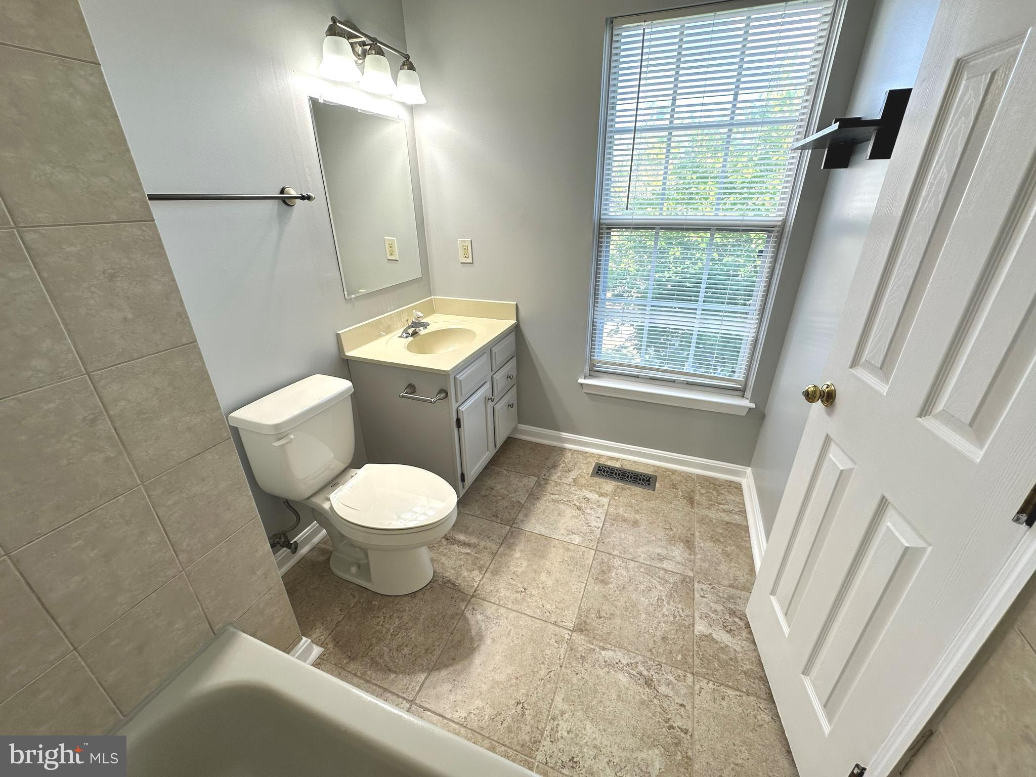 6008 Bingley Road Alexandria, VA 22315 - Photo 16 of 39