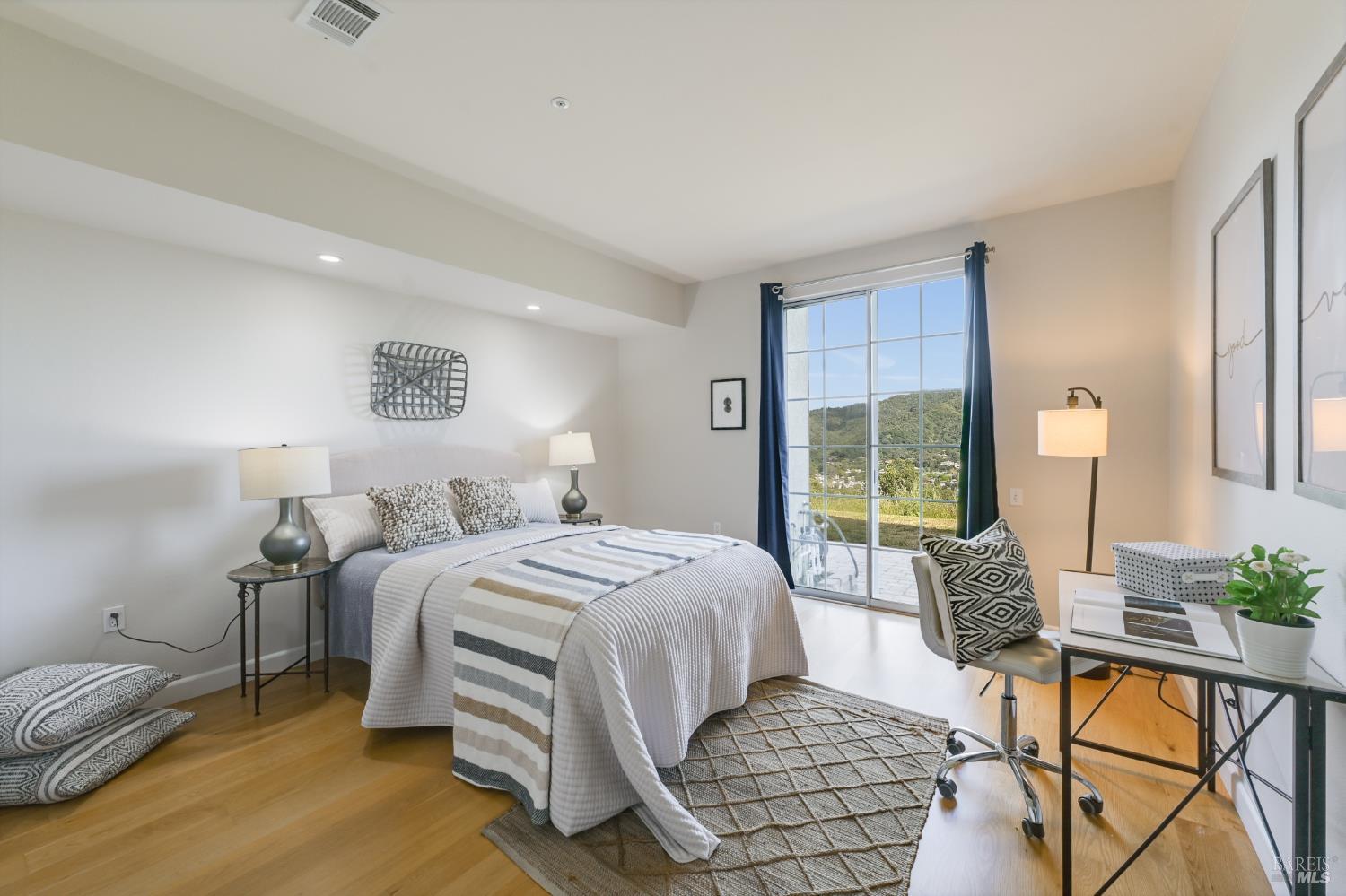 260 Channing Way, Unit 2 San Rafael, CA 94903 - Photo 16 of 32