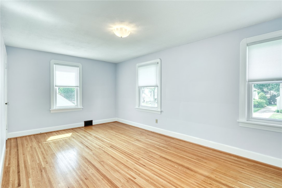 136 Hoover Road Irondequoit, NY 14617 - Photo 33 of 50