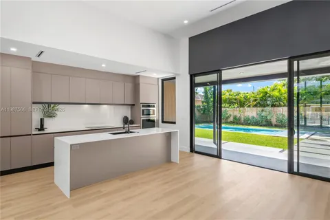 $1,999,999 | 412 Northwest 47th Street, Miami, FL 33127