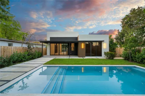 $1,999,999 | 412 Northwest 47th Street, Miami, FL 33127