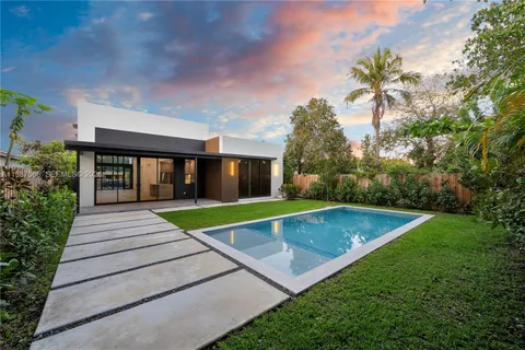 $1,999,999 | 412 Northwest 47th Street, Miami, FL 33127