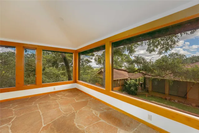 $1,550,000 | 206 Rolling Hill Drive, La Grange, TX 78945