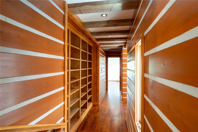 $1,550,000 | 206 Rolling Hill Drive, La Grange, TX 78945