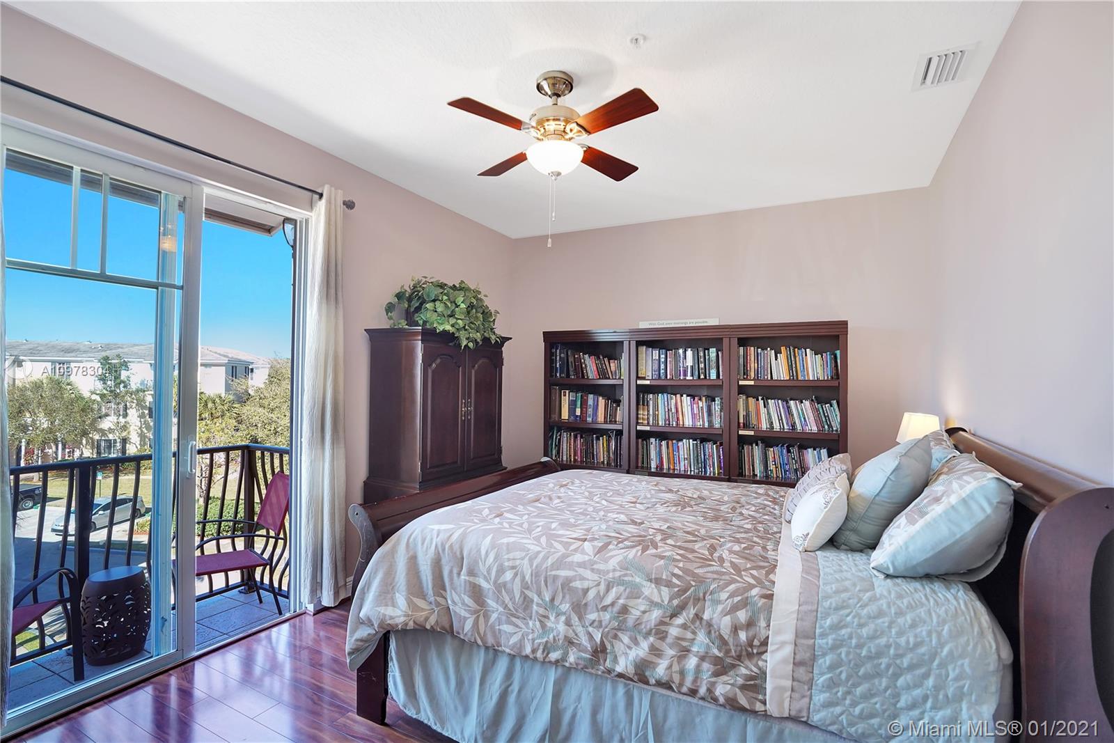 535 Northwest 35th Place Boca Raton, FL 33431 - Photo 28 of 52 SPACIOUS GUEST BEDROOM 3RD FLOOR.