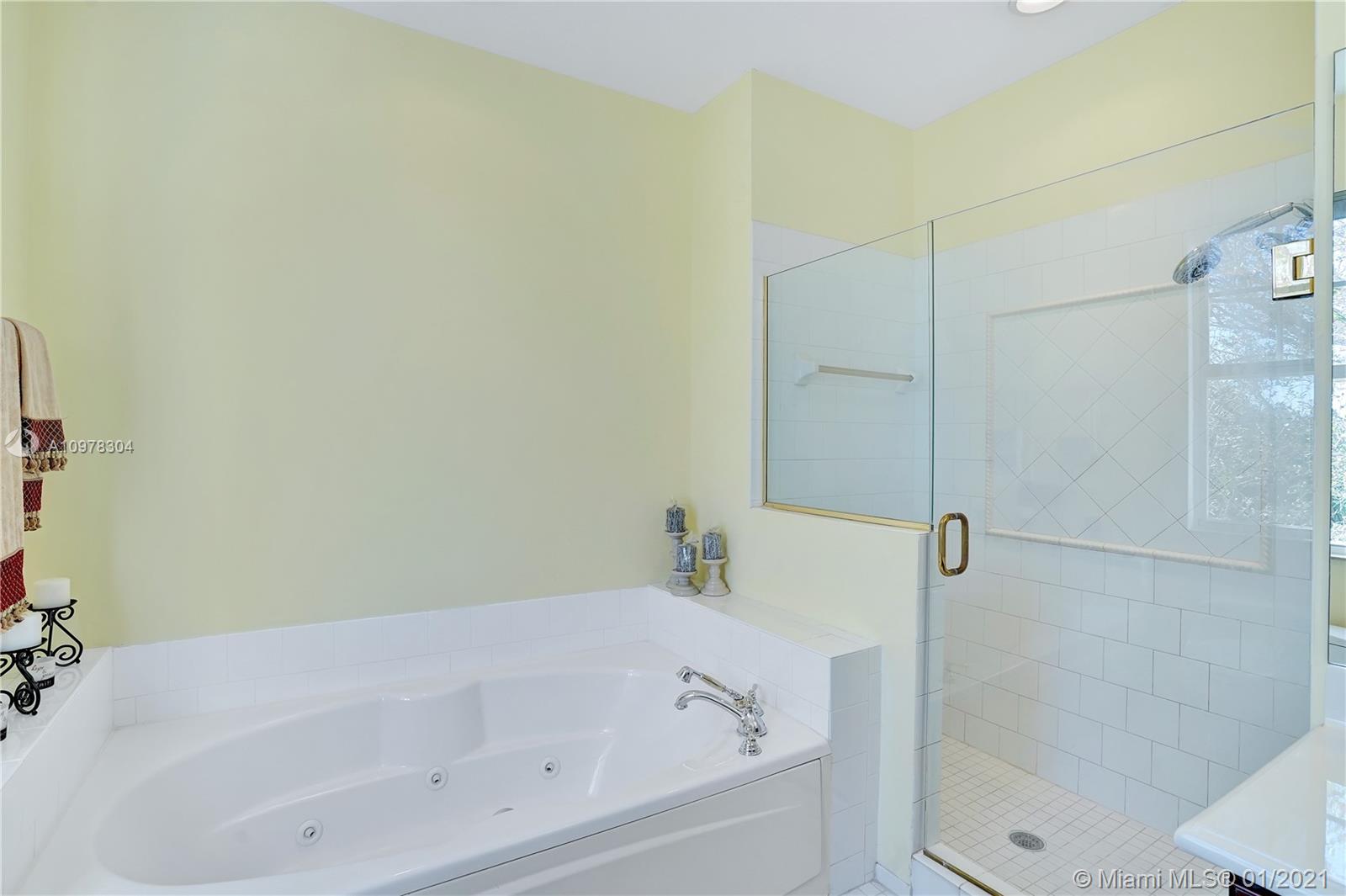 535 Northwest 35th Place Boca Raton, FL 33431 - Photo 37 of 52 MASTER BATHROOM - 3RD FLOOR