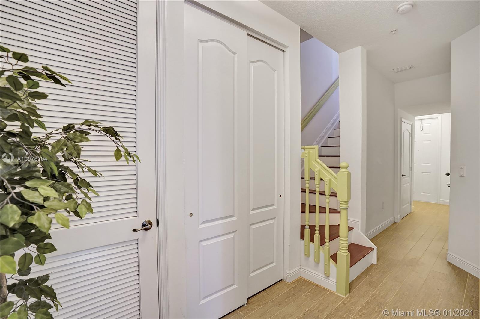 535 Northwest 35th Place Boca Raton, FL 33431 - Photo 8 of 52 ENTRY WAY