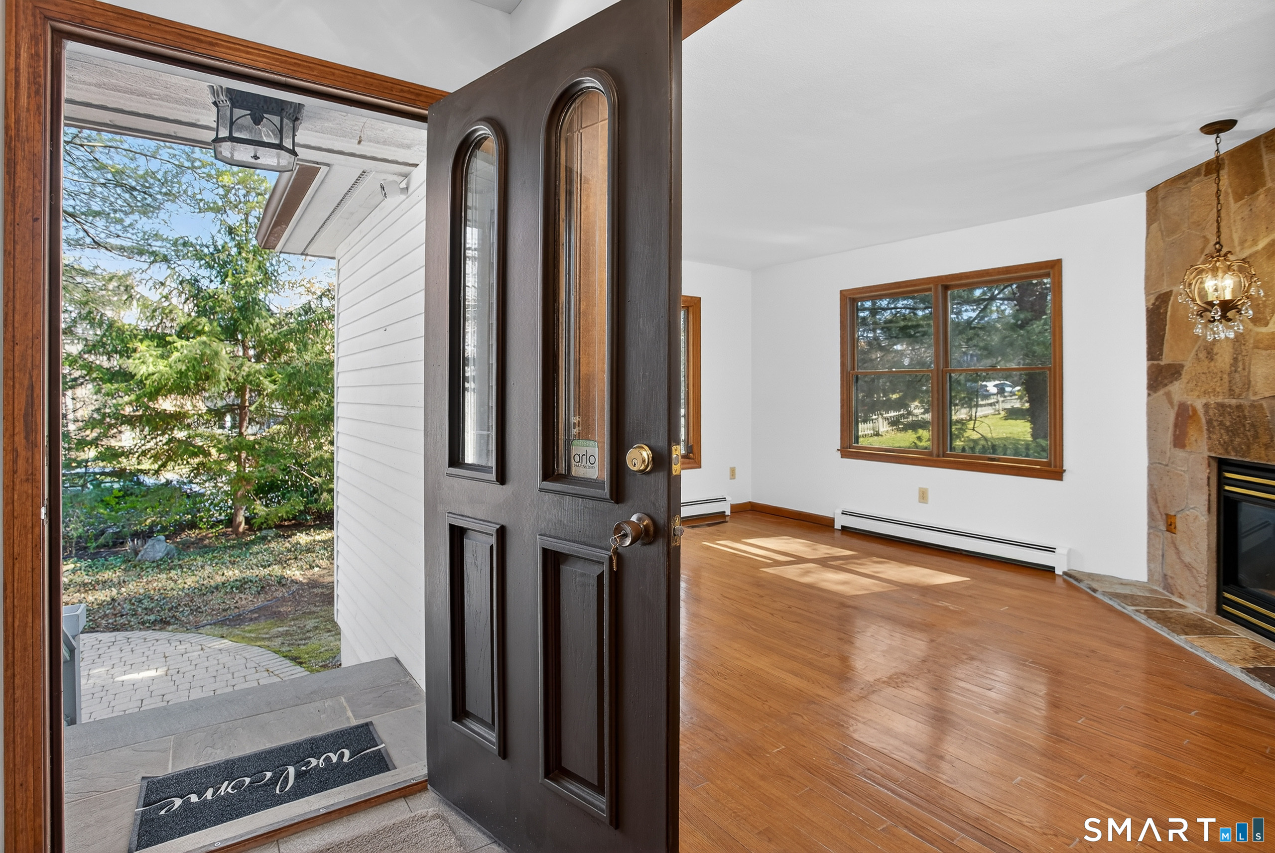 16 Brewster Road Milford, CT 06460 - Photo 5 of 29