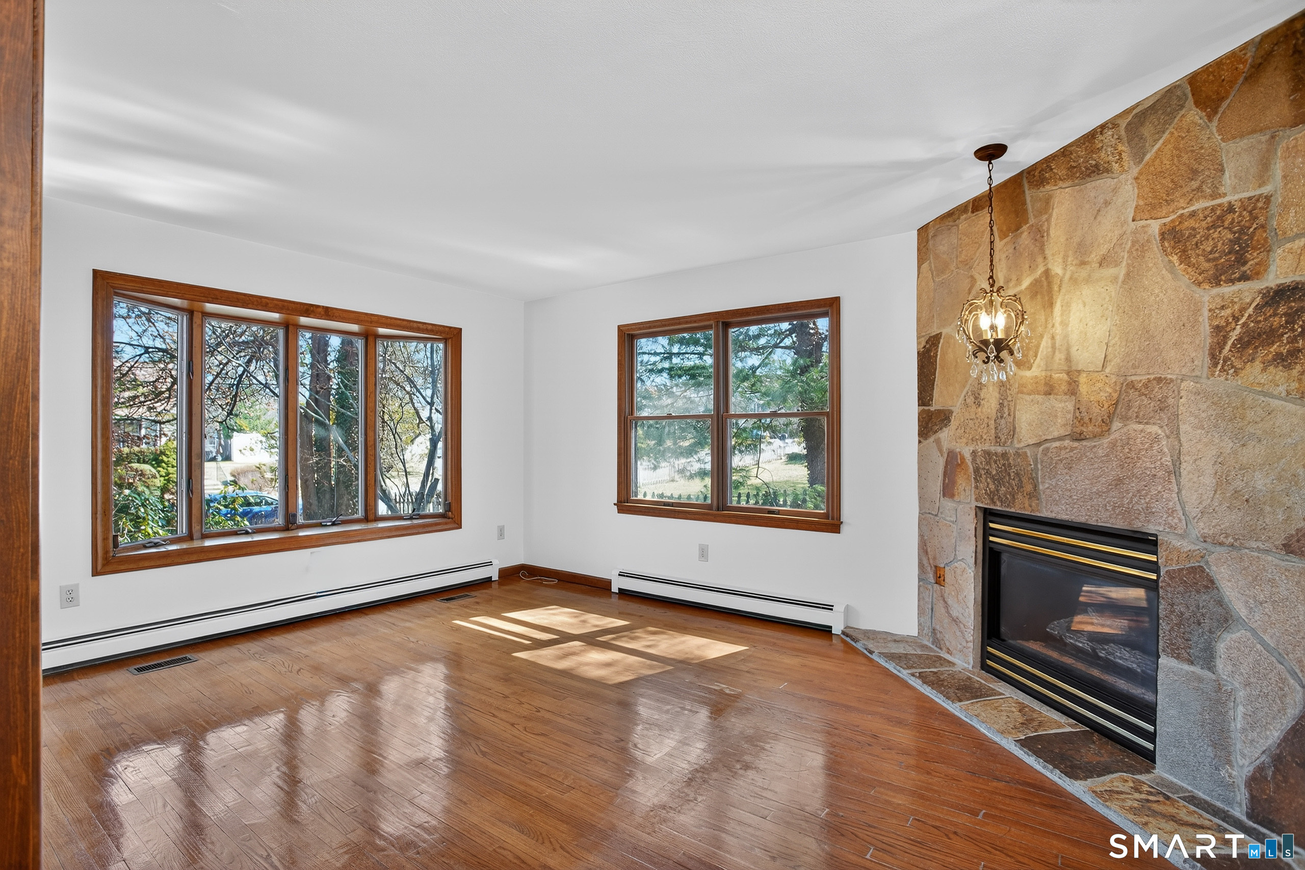 16 Brewster Road Milford, CT 06460 - Photo 6 of 29