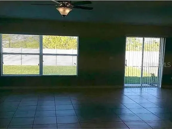 $2,300 | 1606 Redmond Brook Lane, Ruskin, FL 33570