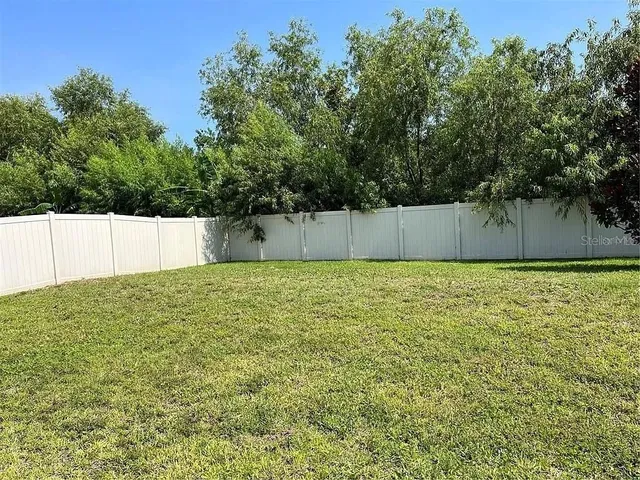 $2,550 | 1606 Redmond Brook Lane, Ruskin, FL 33570