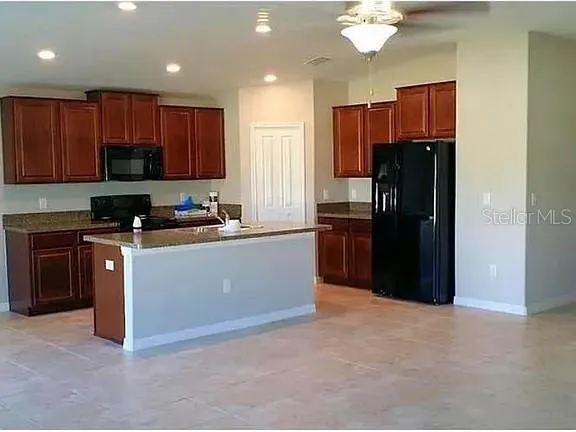 $2,550 | 1606 Redmond Brook Lane, Ruskin, FL 33570