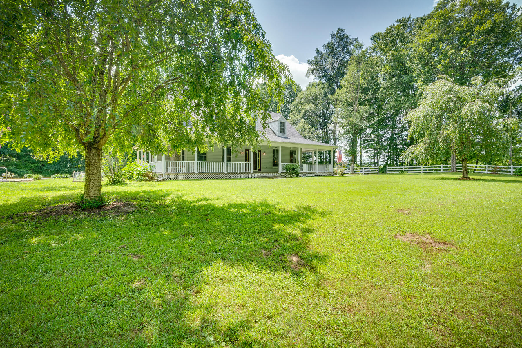 140 Painter Road Fall Branch, TN 37656 - Photo 2 of 45 002