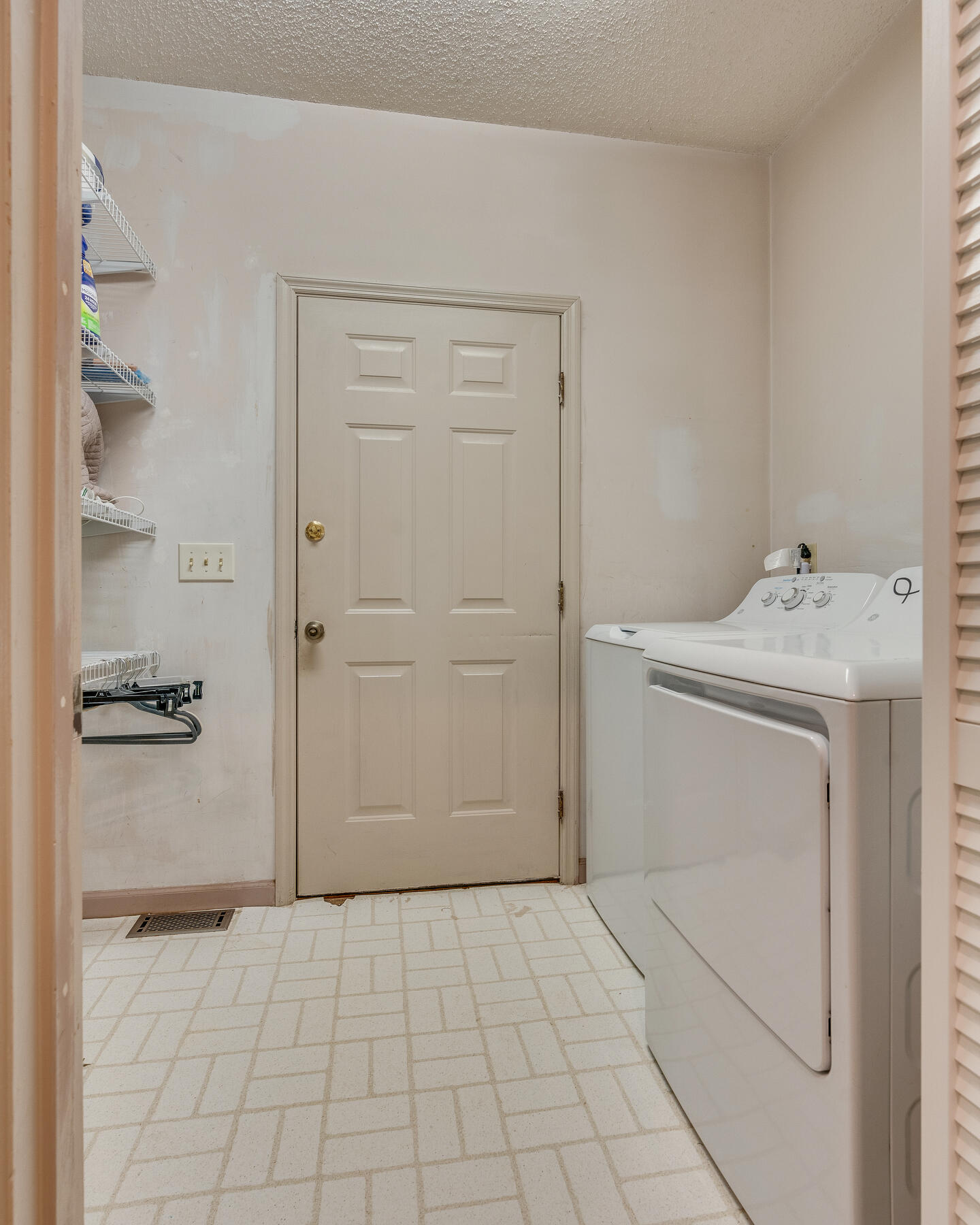 140 Painter Road Fall Branch, TN 37656 - Photo 23 of 45 023