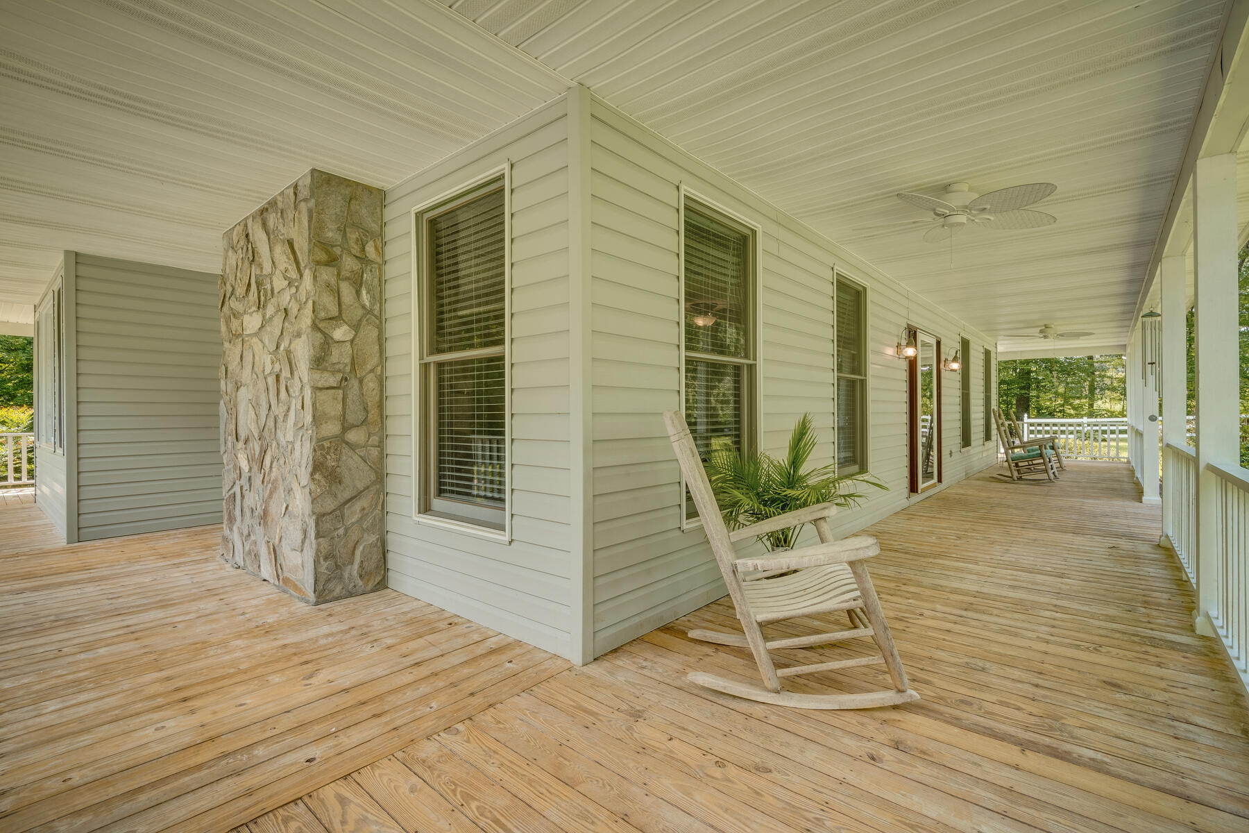 140 Painter Road Fall Branch, TN 37656 - Photo 6 of 45 006