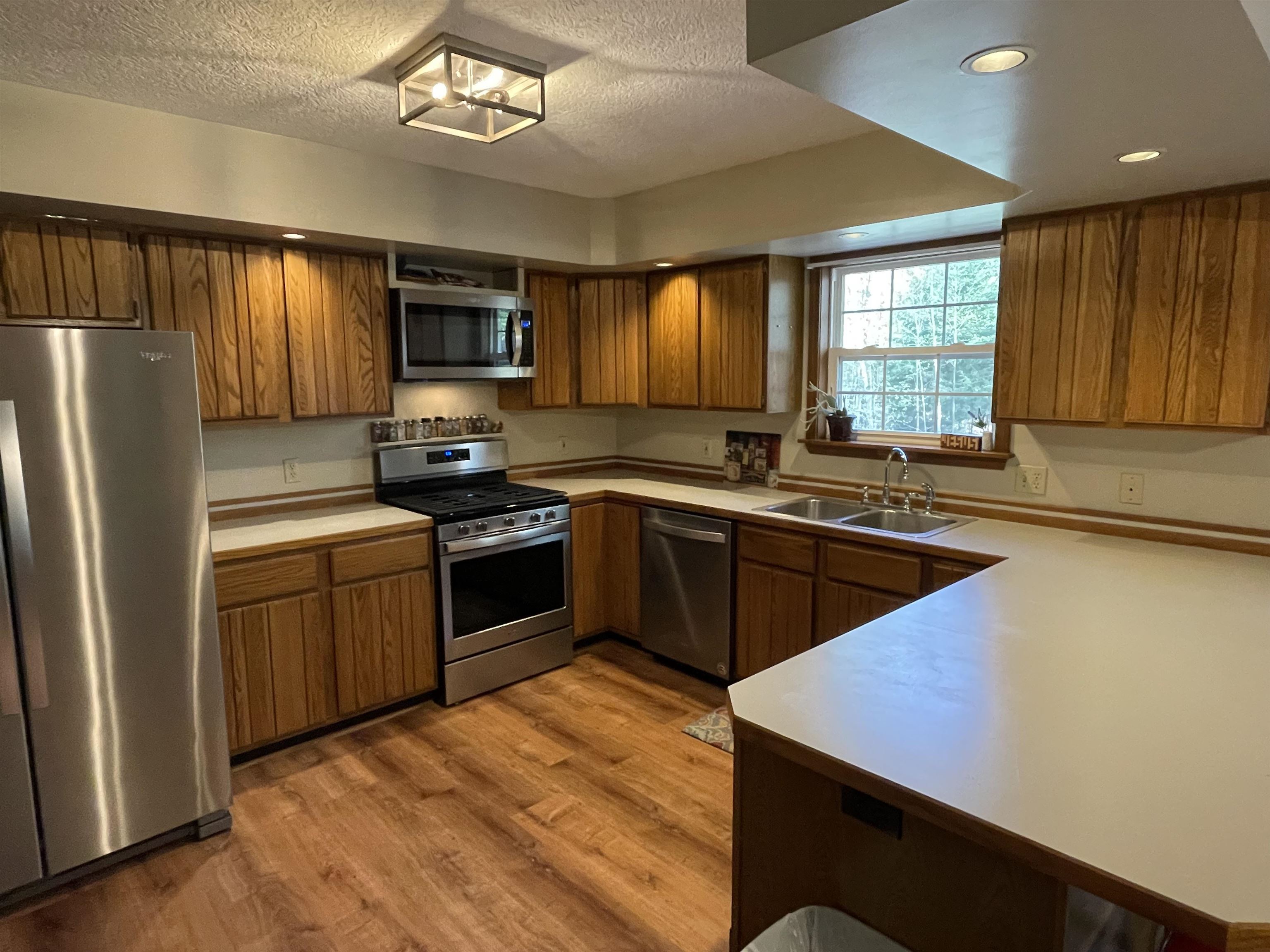 2433 Park Road Mio, MI 48647 - Photo 19 of 44 1899777-18.JPG