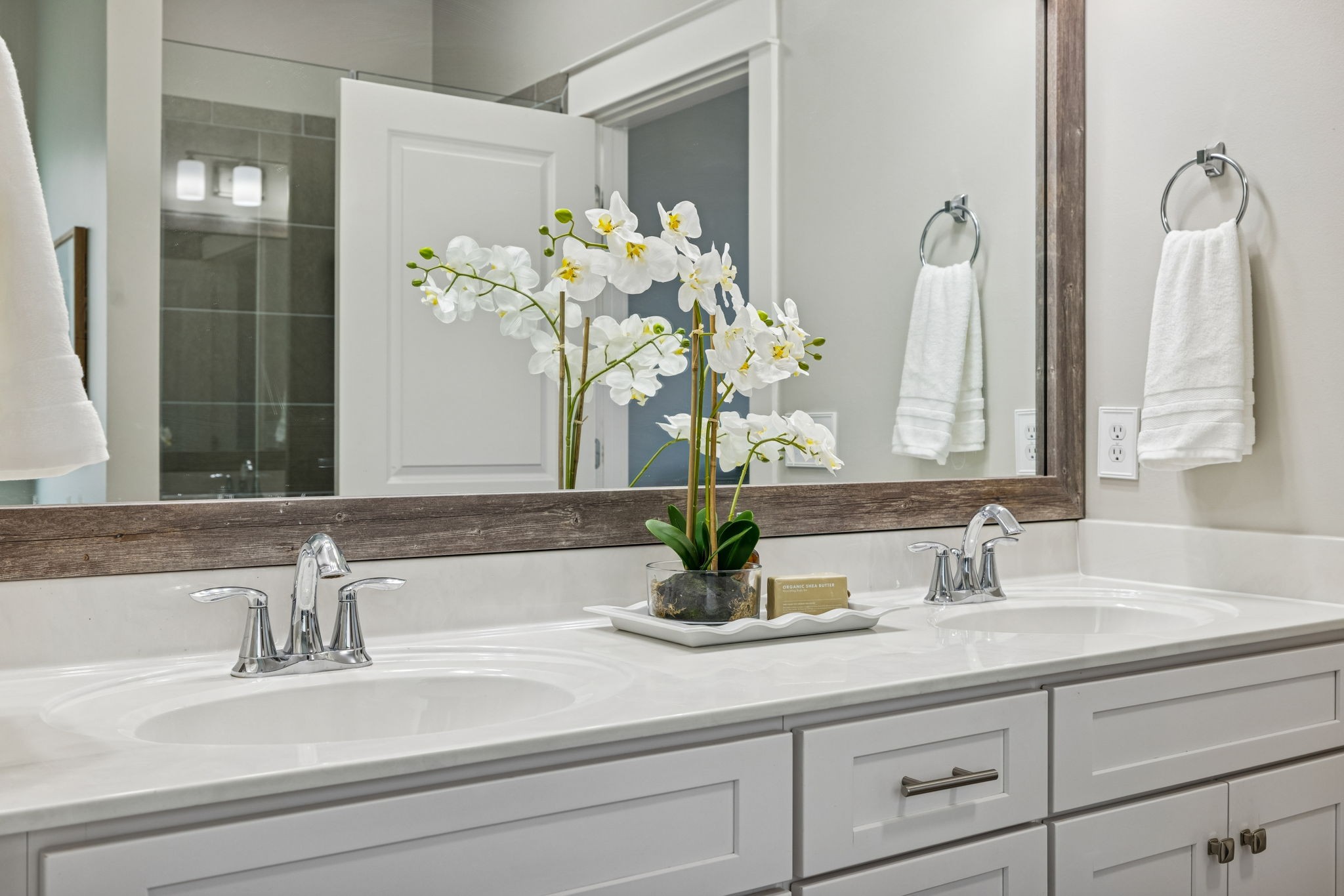 737 Newcomb Street Franklin, TN 37064 - Photo 52 of 99 a bathroom with sink and a mirror