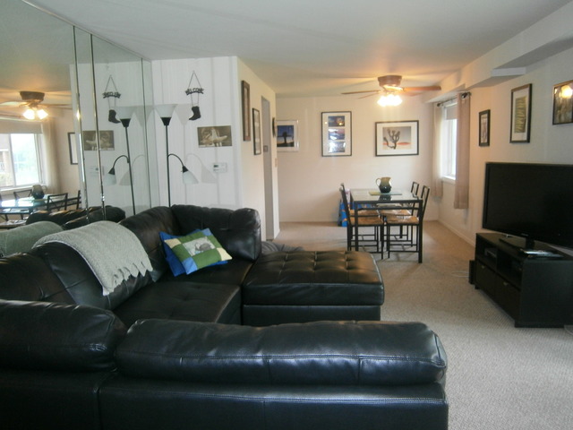 1102 Springinsguth Road, Unit 2D Schaumburg, IL 60193 - Photo 5 of 13