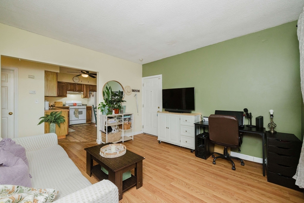 464 Bank Street, Unit 10 Fall River, MA 02720 - Photo 3 of 22