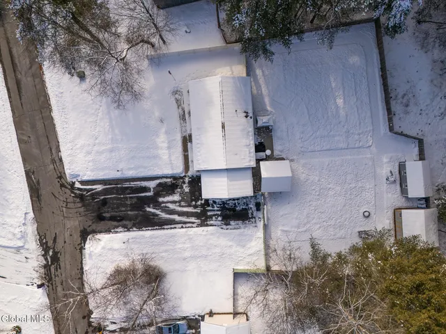 $385,000 | 22 Michaels Drive, Queensbury, NY 12804