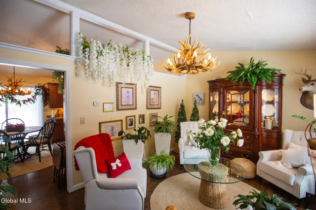 $385,000 | 22 Michaels Drive, Queensbury, NY 12804