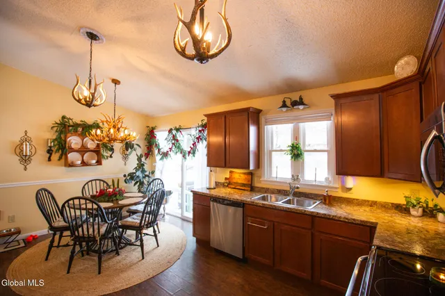 $385,000 | 22 Michaels Drive, Queensbury, NY 12804