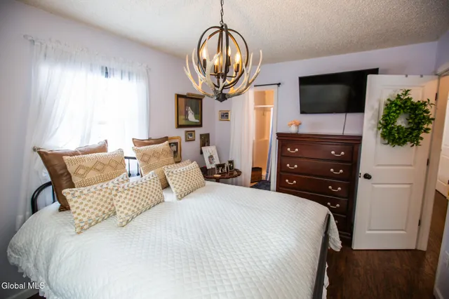 $385,000 | 22 Michaels Drive, Queensbury, NY 12804