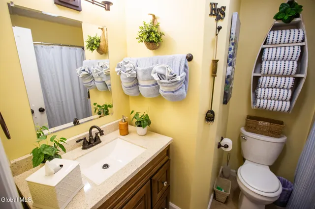 $385,000 | 22 Michaels Drive, Queensbury, NY 12804