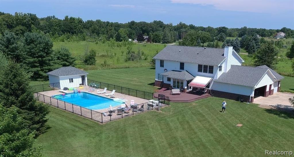 5185 Crandall Road Howell, MI 48855 - Photo 1 of 83