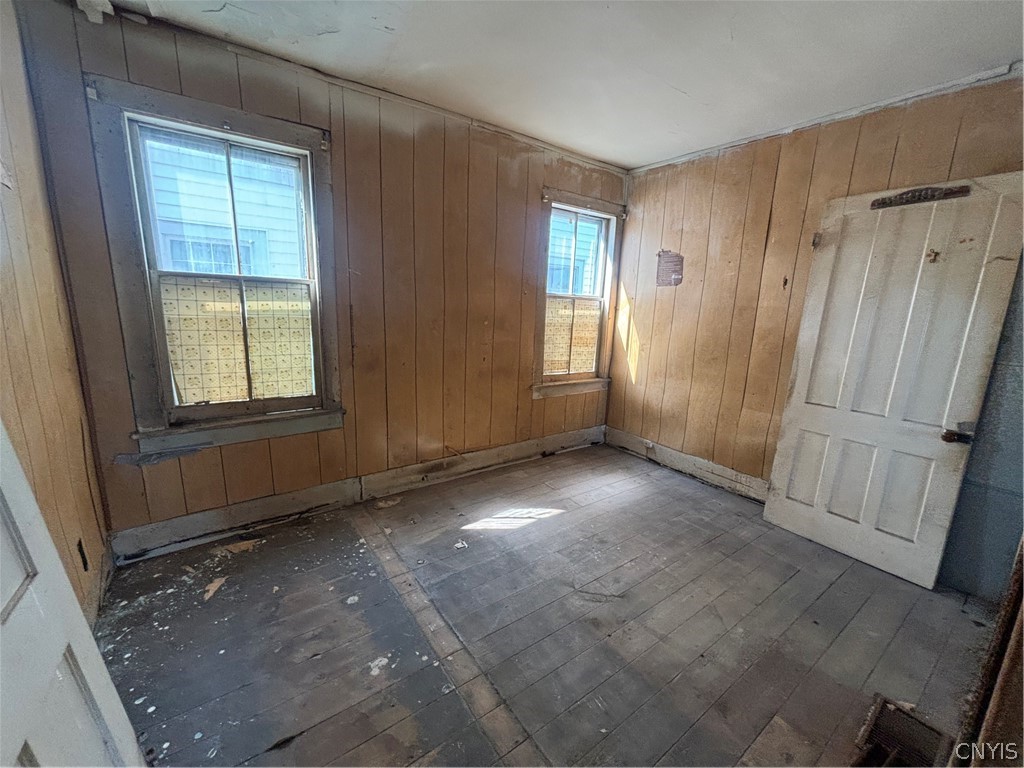 211 East Whitesboro Street Rome, NY 13440 - Photo 11 of 32