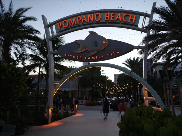 $2,500 | 3212 Southeast 8th Street, Unit 24B, Pompano Beach, FL 33062