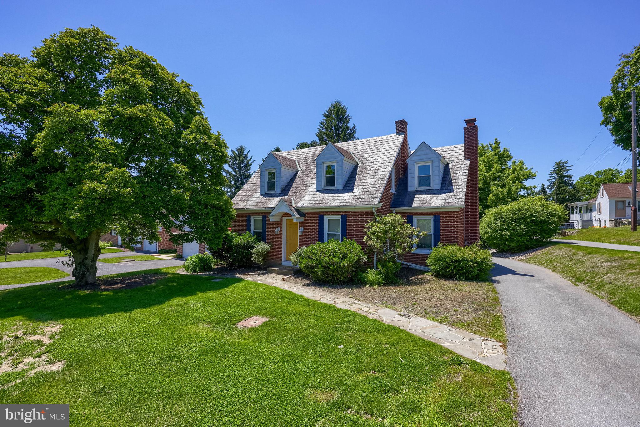 2162 Millersville Road Lancaster, PA 17603 - Photo 2 of 42